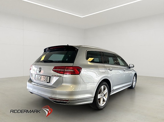 Volkswagen Passat 6 of 26