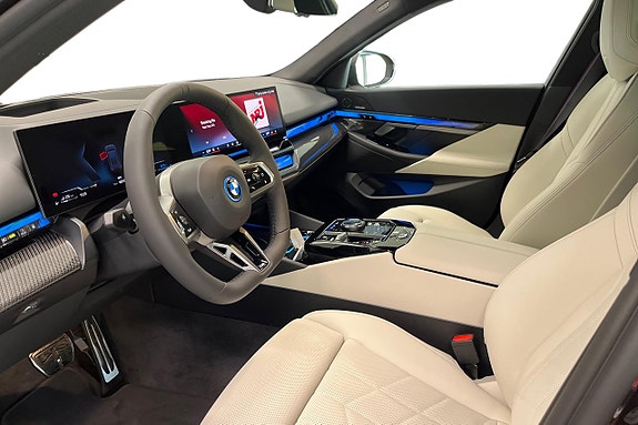BMW 530e 12 of 18