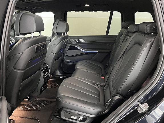 BMW X7 5 of 5