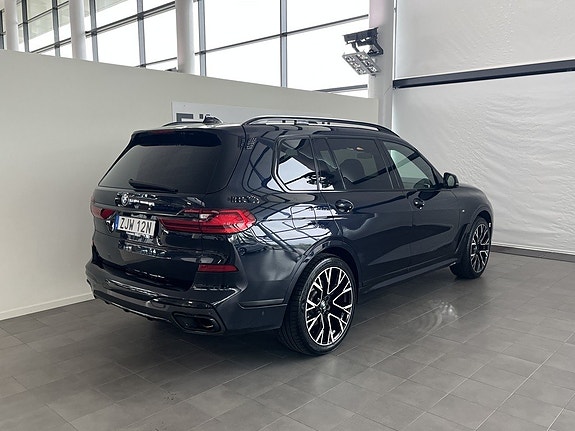 BMW X7 17 of 18