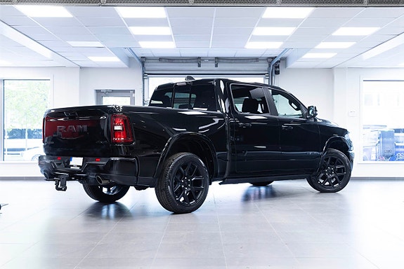 Dodge RAM 1500 3 of 5