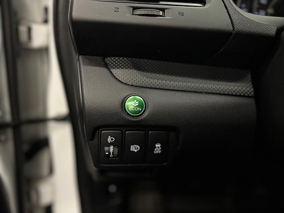 Honda CR-V 8 of 29