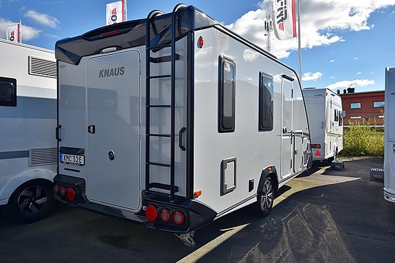 Knaus 480 QL Sport & Fun Black Selection, Dubbelbädd 2 of 23