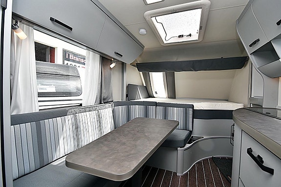 Knaus 480 QL Sport & Fun Black Selection, Dubbelbädd 16 of 23