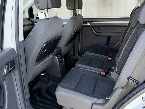 Volkswagen Touran 9 of 11