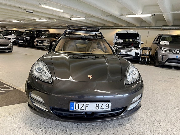 Porsche Panamera 4S 7 of 30