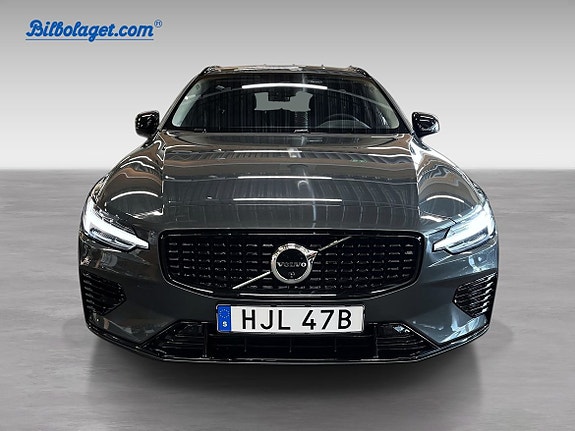 Volvo V60 2 of 5