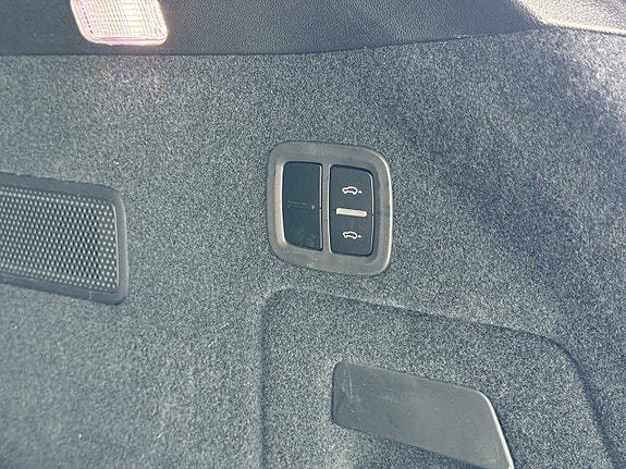 Porsche Cayenne S 14 of 27