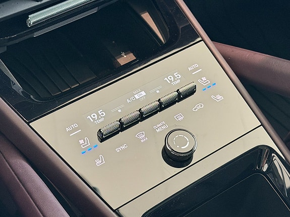 Porsche Cayenne S 17 of 27