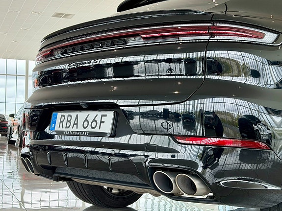 Porsche Cayenne S 6 of 27