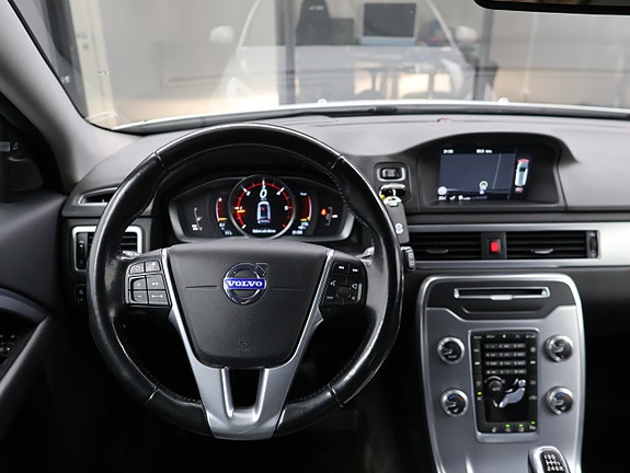 Volvo V70 19 of 27