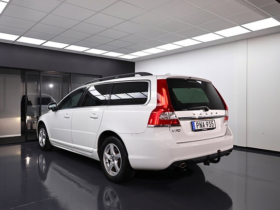 Volvo V70 11 of 27