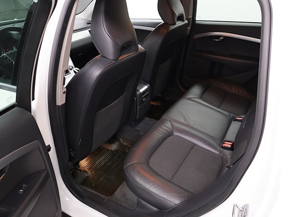 Volvo V70 21 of 27