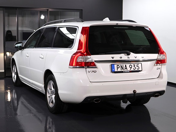 Volvo V70 10 of 27