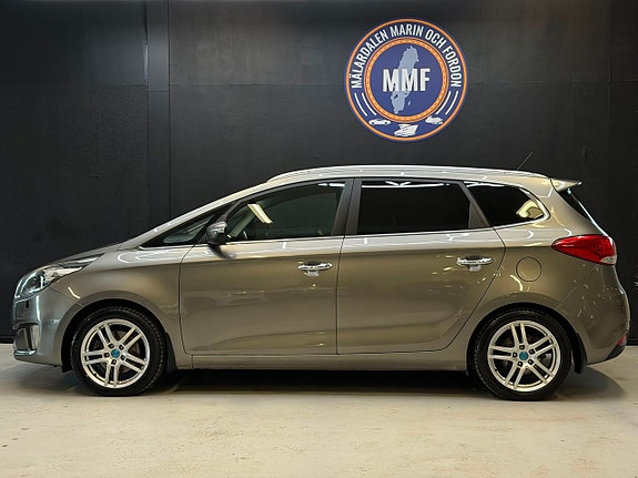 Kia Carens 4 of 23
