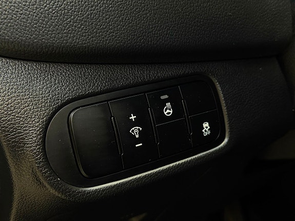 Kia Carens 16 of 23