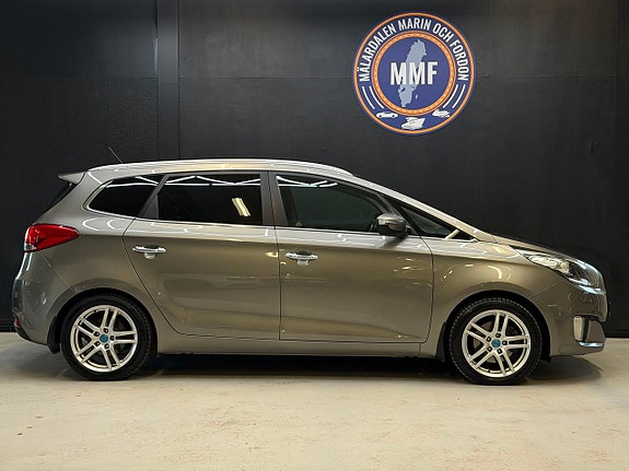 Kia Carens 2 of 23