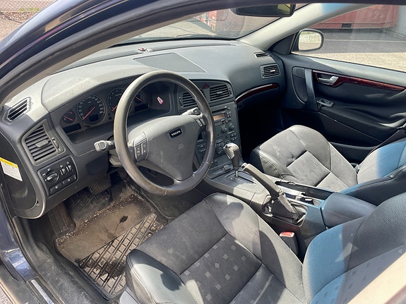 Volvo S60 5 of 5