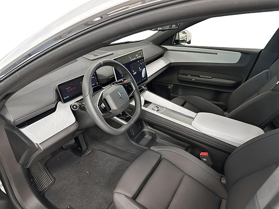 Polestar 4 6 of 9