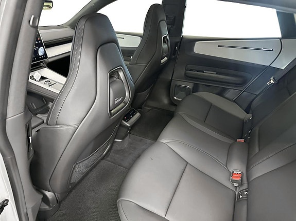 Polestar 4 9 of 9