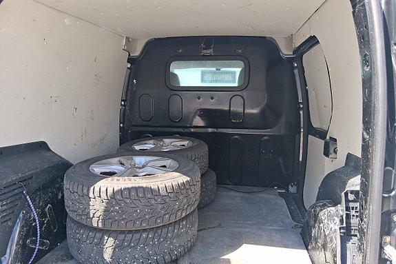 Renault Kangoo Express 11 of 13