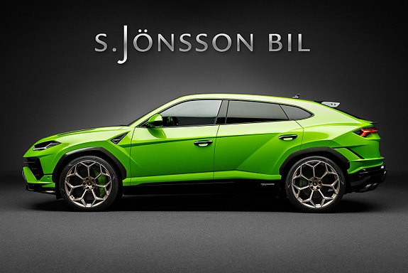 Lamborghini Urus 4 of 5
