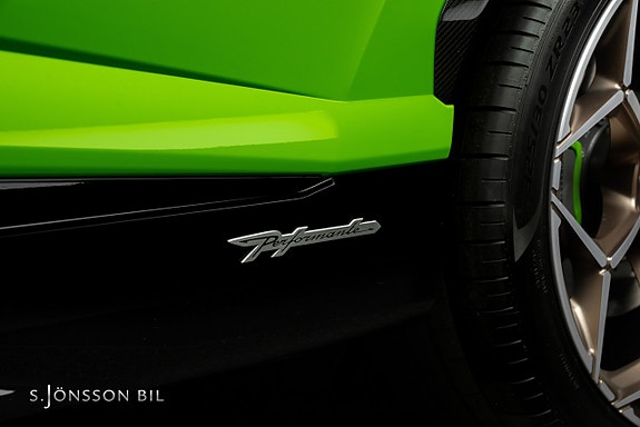 Lamborghini Urus 13 of 30
