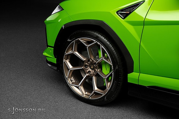 Lamborghini Urus 15 of 30
