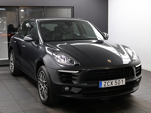 Porsche Macan S 3 of 5