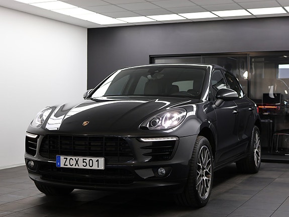 Porsche Macan S 5 of 5