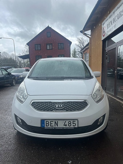 Kia Venga 2 of 5