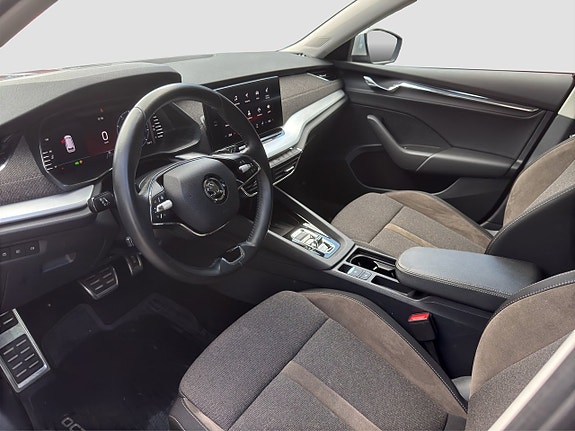 Skoda Octavia Scout 9 of 20