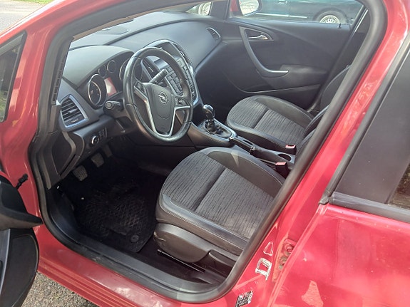 Opel Astra 5 of 5
