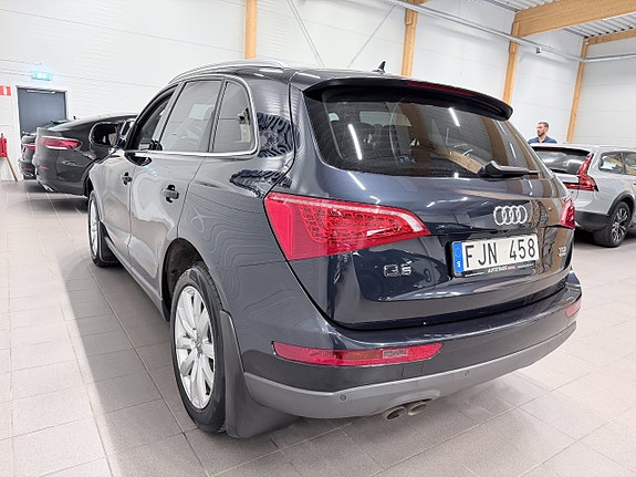 Audi Q5 9 of 17