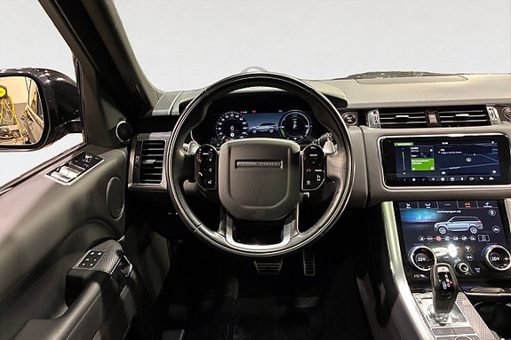 Land Rover Range Rover Sport 13 of 17