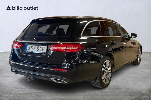 Mercedes-Benz E200 10 of 28