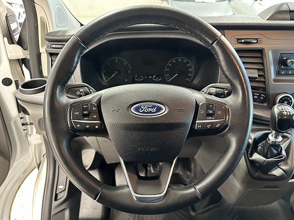 Ford Transit Custom 15 of 24