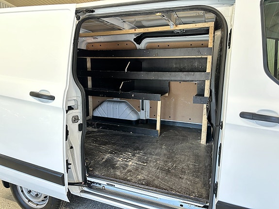 Ford Transit Custom 5 of 5