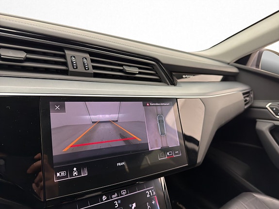 Audi e-tron 19 of 30