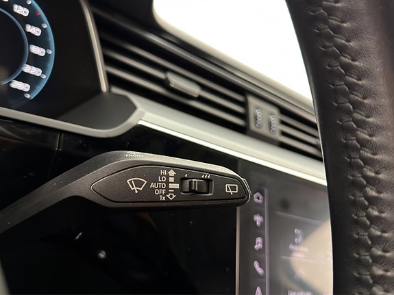 Audi e-tron 17 of 30