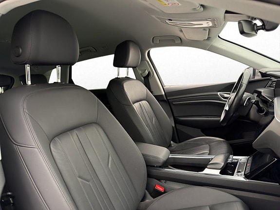 Audi e-tron 25 of 30