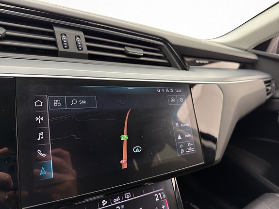 Audi e-tron 22 of 30