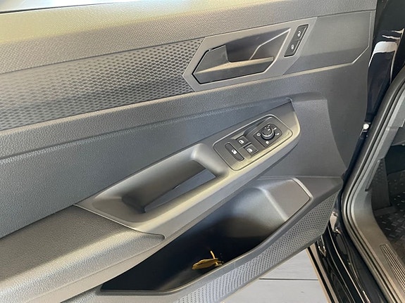Volkswagen Caddy 8 of 21