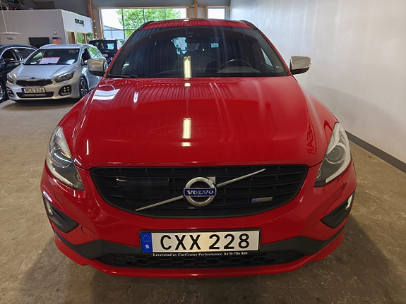 Volvo XC60 3 of 5