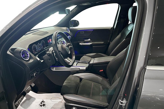 Mercedes-Benz GLB200 8 of 19