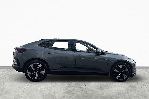 Polestar 4 4 of 19
