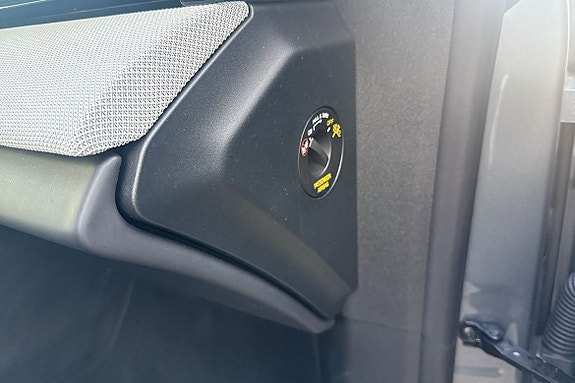 Polestar 4 16 of 19