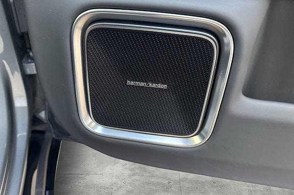 Polestar 4 15 of 19