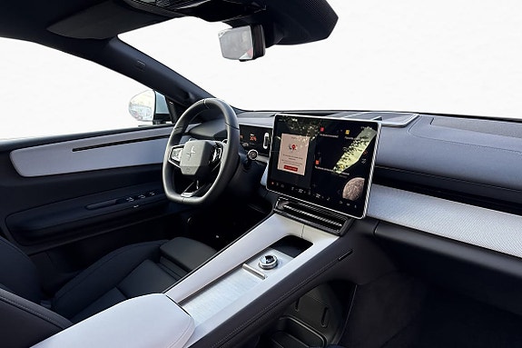 Polestar 4 13 of 18