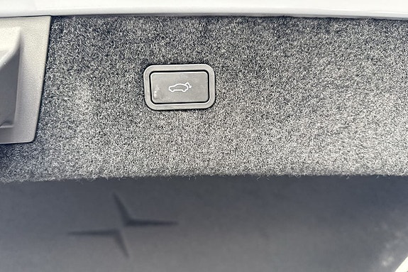 Polestar 4 17 of 18